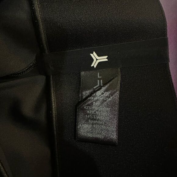 ULTRACOR Star Patterned Purple Leggings - Picture 8 of 8